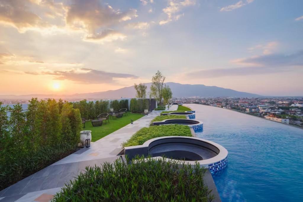 Astra Sky River Paronama Pool Luxury Changklan Чиангмай Экстерьер фото